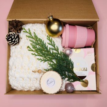 “Cozy Moments Gift Box – UK corporate gift with comforting treats” “Christmas corporate gift box for clients and teams – Cozy Moments” “Bespoke corporate gift box UK – Cozy Moments festive gift” “Luxury UK Christmas gift box with warm seasonal treats”